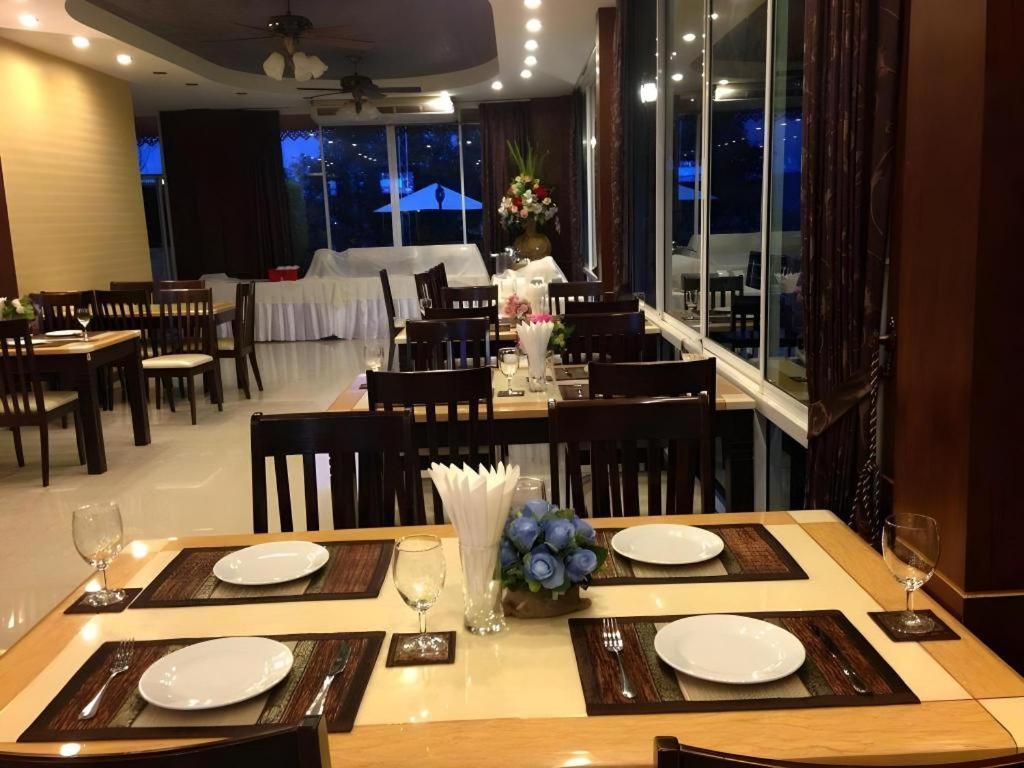 Sirimathani Hotel Loei Exterior photo